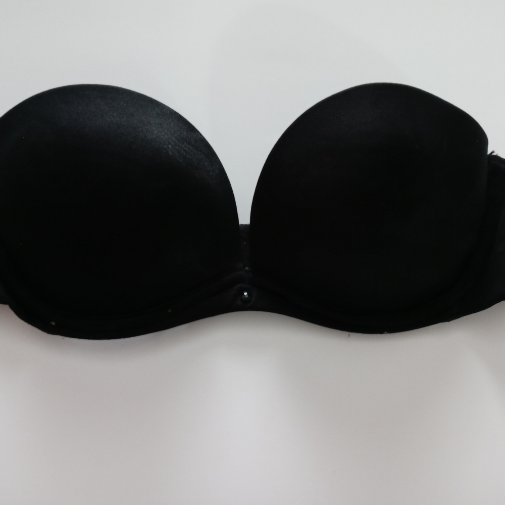 Victoria Secret Black Diamond Bra